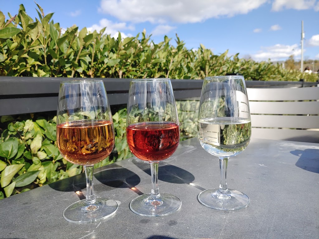 Coffin Ridge Vineyard & Winery | 599448 Concession Rd 2 N, Annan, ON N0H 1B0, Canada | Phone: (519) 371-9565