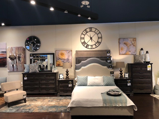 Leons Furniture | 95 First St Building H, Orangeville, ON L9W 1G2, Canada | Phone: (519) 938-8370
