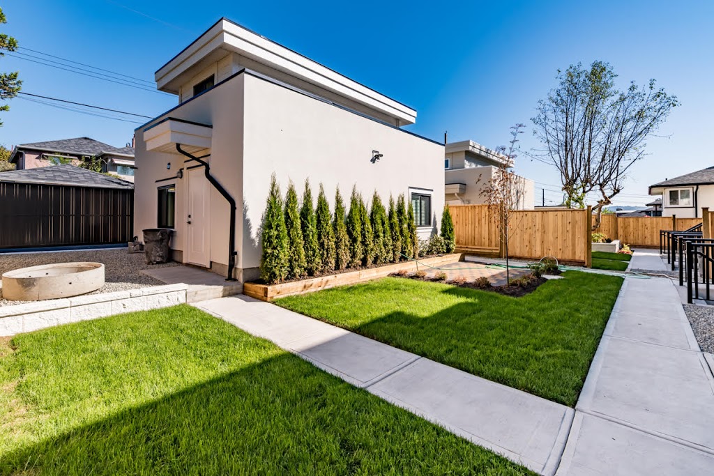 FV Luxury Homes Ltd. | 31385 Marshall Rd, Abbotsford, BC V2T 6L9, Canada | Phone: (778) 245-0707