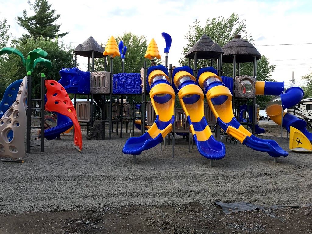 Camping Oasis | 974 1e Rang O, Sainte-Cécile-de-Milton, QC J0E 2C0, Canada | Phone: (450) 378-2181