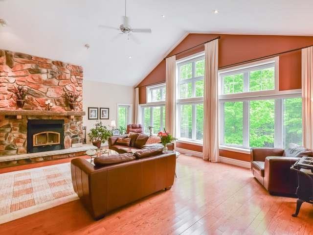 Sheena Lamont - RE/MAX Real Estate Centre Inc. | 1499 Gordon St, Guelph, ON N1L 1C9, Canada | Phone: (519) 831-4772