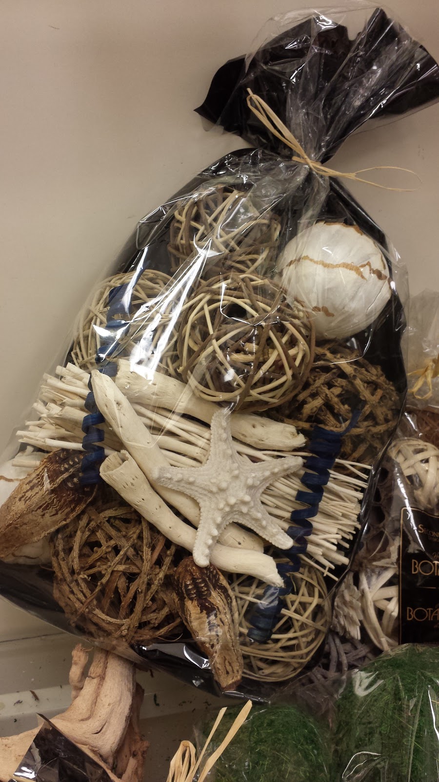 HomeSense | 6950 Island Hwy N, Nanaimo, BC V9V 1W3, Canada | Phone: (250) 390-1573