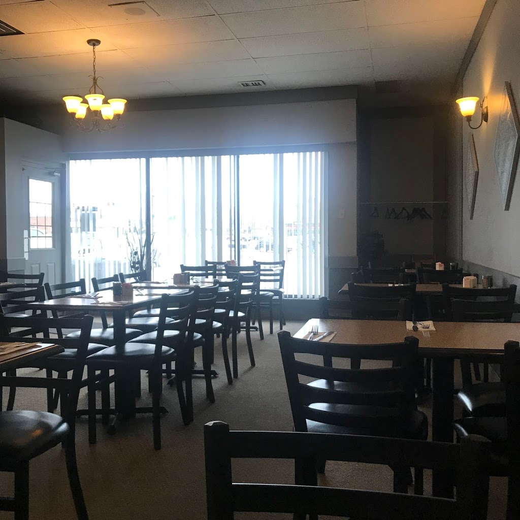 Ace Family Restaurant/Lounge | 1120 Fennell Ave E, Hamilton, ON L8T 1S5, Canada | Phone: (905) 385-1924