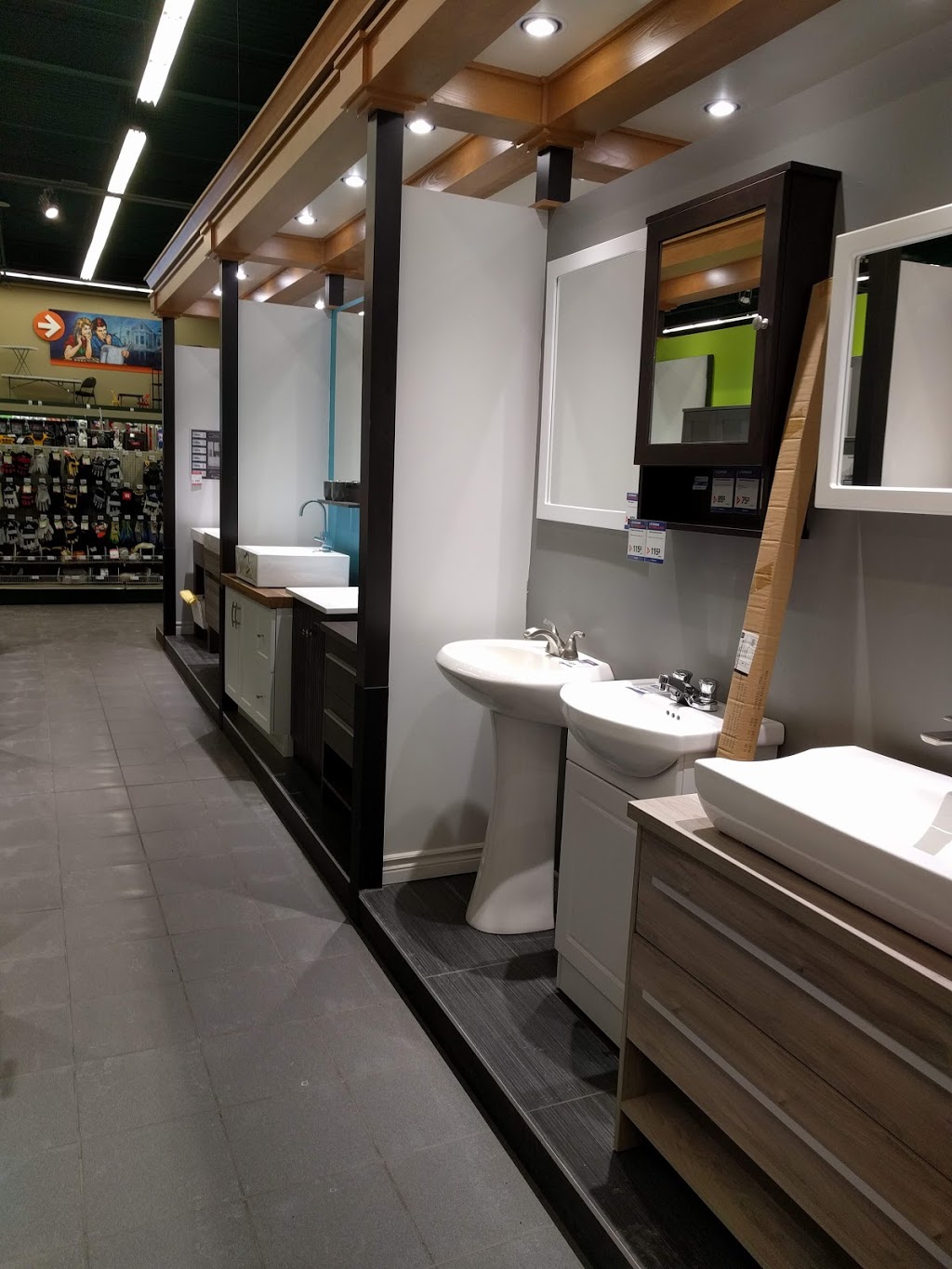 Canac | 376 Avenue Taniata, Saint-Romuald, QC G6W 5M6, Canada | Phone: (418) 839-0621