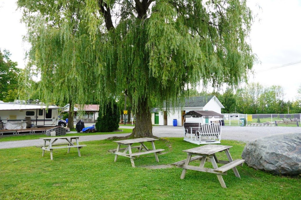 Camping Du Vieux Foyer | 105 Chemin de Saint-Dominique, Saint-Pie, QC J0H 1W0, Canada | Phone: (450) 772-5177