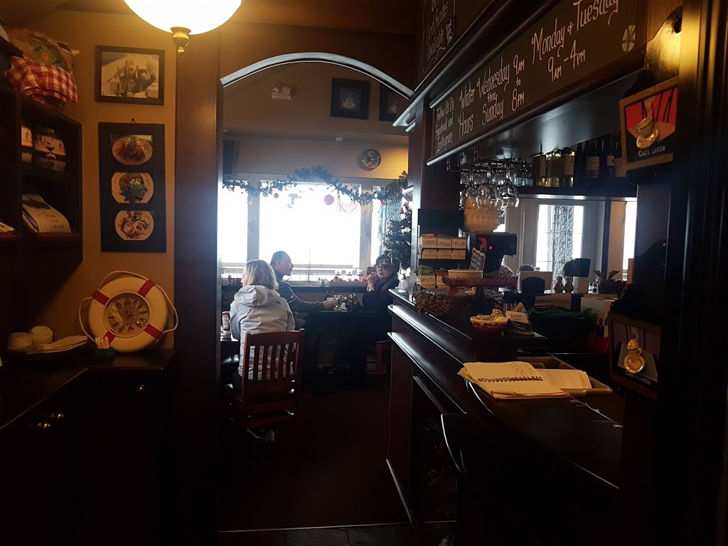 The Pier Bistro | 2550 Beacon Ave, Sidney, BC V8L 1Y2, Canada | Phone: (250) 655-4995