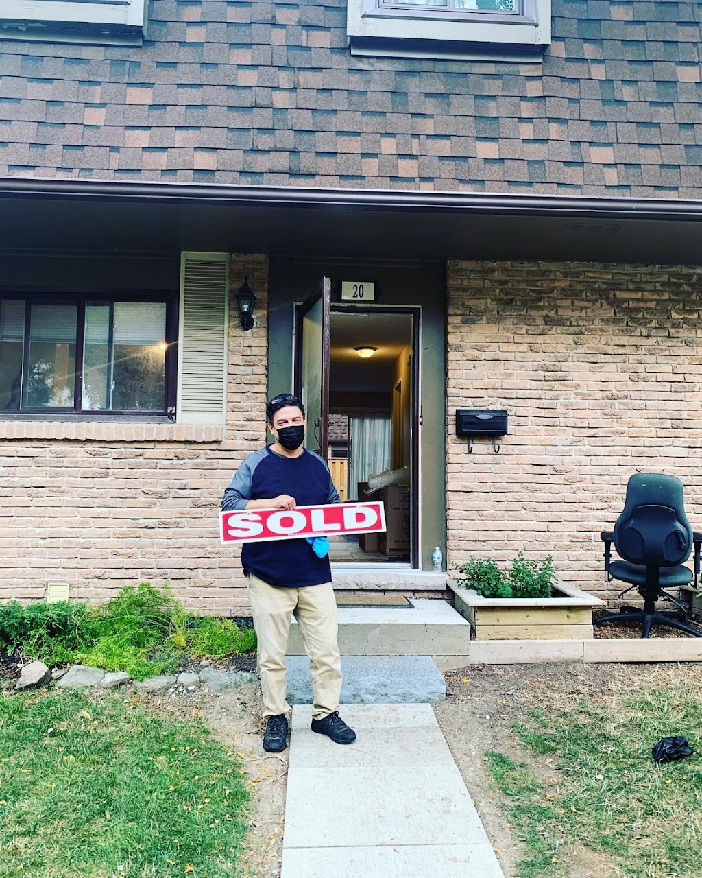 Maico Magadia-Your Home Sold GUARANTEED Or Ill Buy It!* | 195 County Ct Blvd unit 100, Brampton, ON L6W 4P7, Canada | Phone: (416) 908-3825