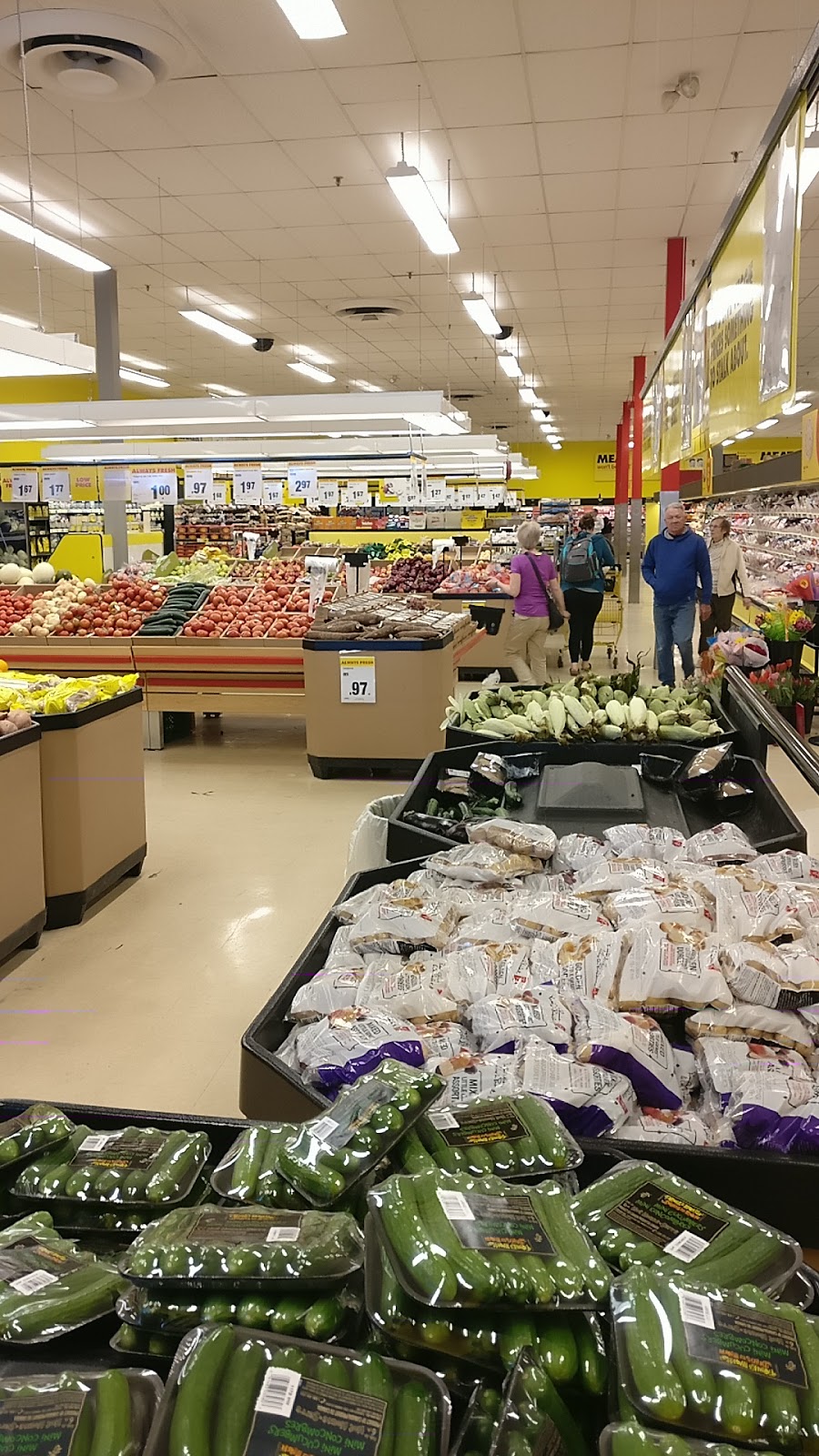 Brents No Frills | 700 Strasburg Rd, Kitchener, ON N2E 2M2, Canada | Phone: (866) 987-6453