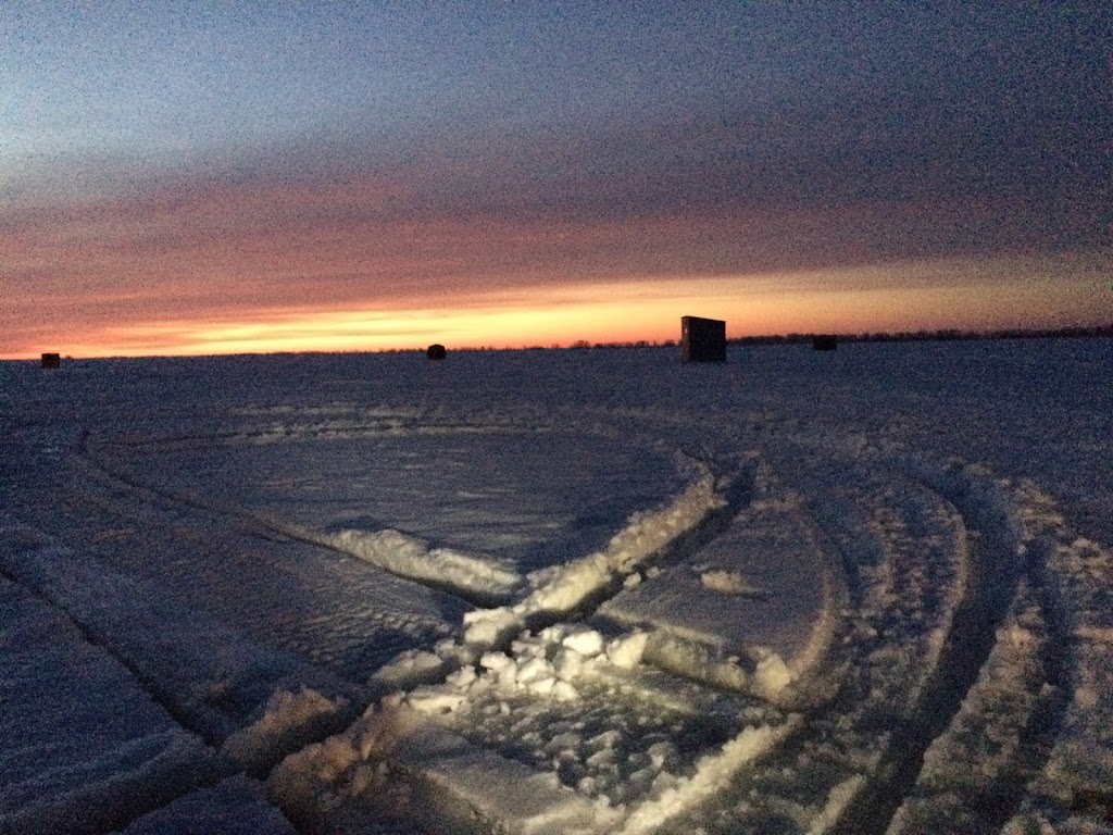 Jimmy Riggin’ Ice Fishing | 136 Erie Blvd, Port Rowan, ON N0E 1M0, Canada | Phone: (519) 586-7990