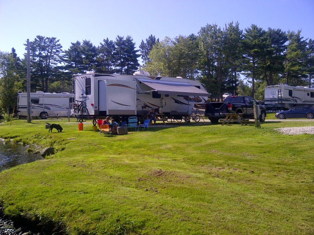 RayPort Campground | 165 Shingle Mill Rd, Mahone Bay, NS B0J 2E0, Canada | Phone: (902) 627-2678