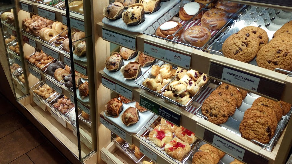Tim Hortons | 910 Lakeshore Rd E, Mississauga, ON L5E 1E1, Canada | Phone: (905) 891-5683