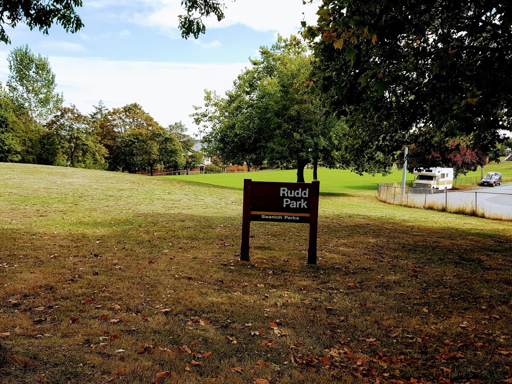 Rudd Park | 3366 Whittier Ave, Victoria, BC V8Z 3P9, Canada | Phone: (250) 475-5522