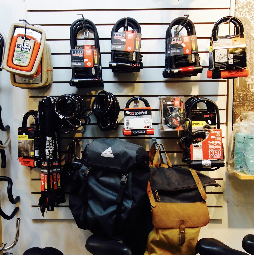 Vélo Oliver | 1144 Rue Bélanger, Montréal, QC H2S 1H4, Canada | Phone: (514) 439-8356