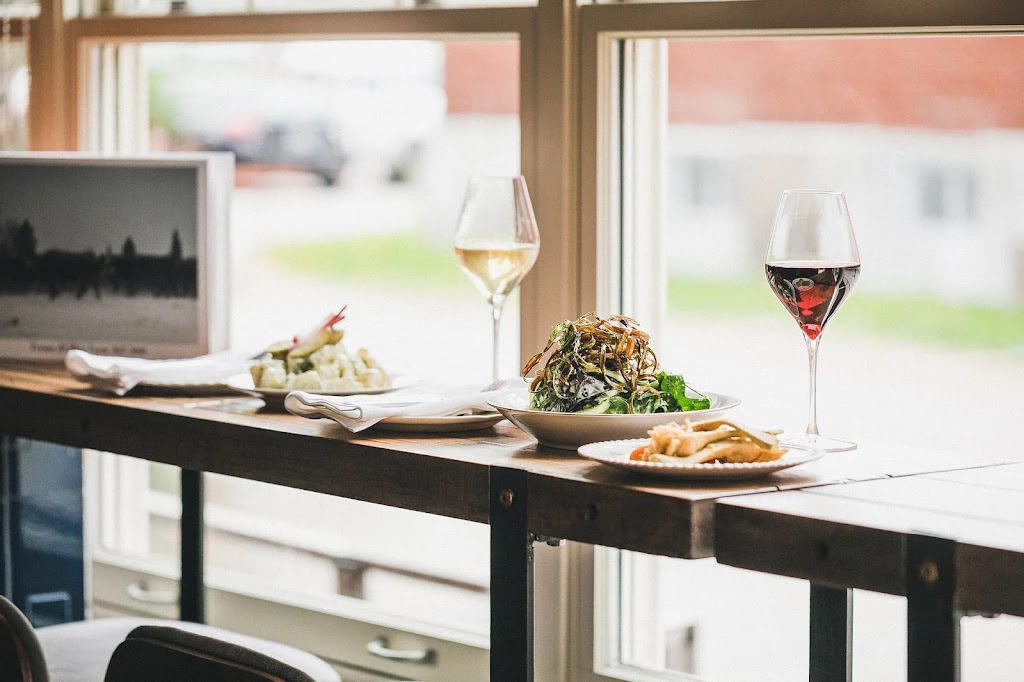 Petit Furley | 411b Rue Main, Hudson, QC J0P 1H0, Canada | Phone: (450) 202-0700