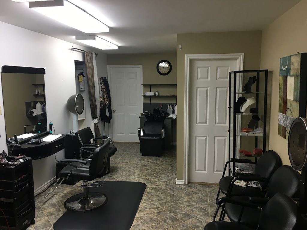 Spectrum Hair Studio | 222 Lorraine Ave, Kitchener, ON N2B 3R2, Canada | Phone: (519) 570-9577