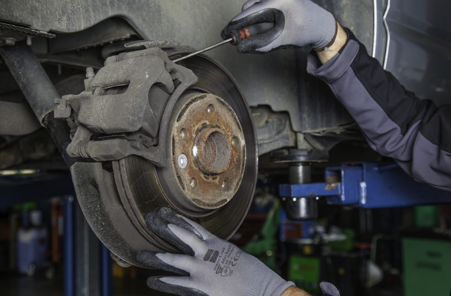 Garage Spécialités Importées GSI - Mercedes BMW Audi | 652 Bd du Saguenay O, Chicoutimi, QC G7J 1A2, Canada | Phone: (418) 693-3330