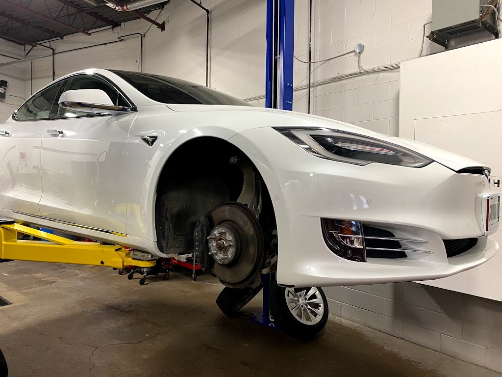 Skyline-Automotive-Ltd | 2586 Dunwin Dr Unit#7, Mississauga, ON L5L 1J5, Canada | Phone: (905) 828-9595