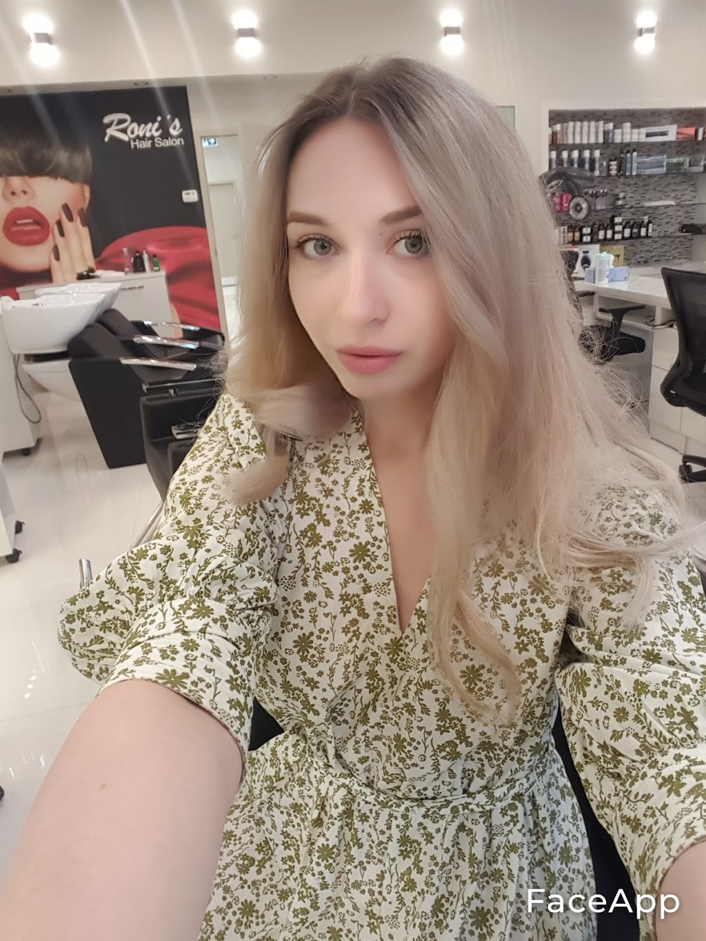 Ronis Hair Salon | 1480 Major MacKenzie Dr W Unit E6, Maple, ON L6A 4H6, Canada | Phone: (905) 553-3550