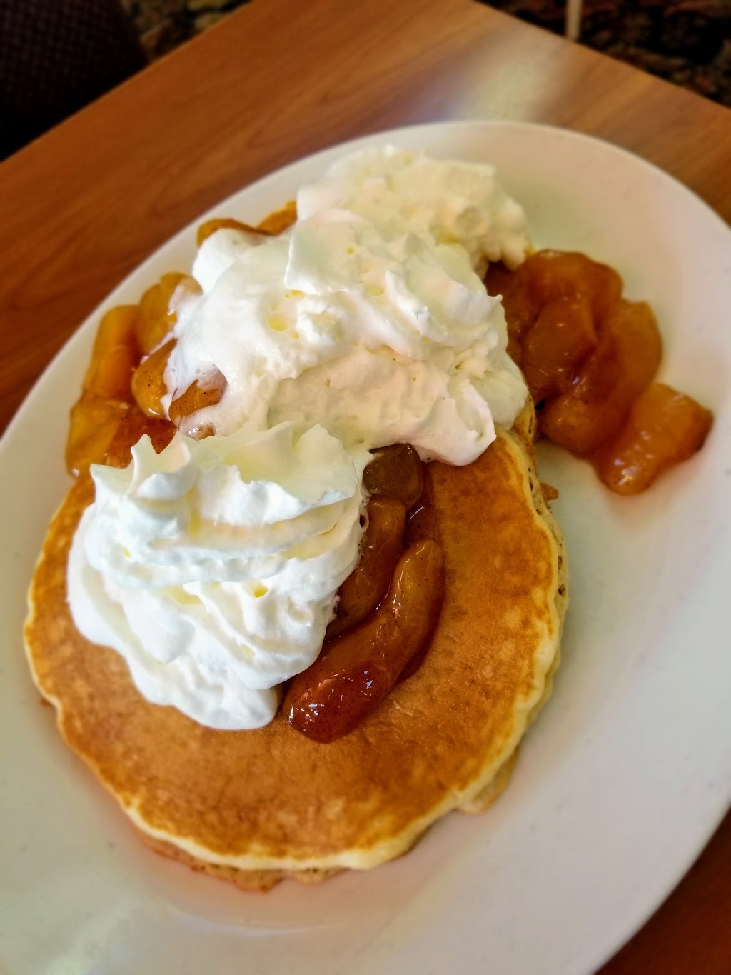 Phils Restaurants | 3210 17 Ave SE, Calgary, AB T2A 0P9, Canada | Phone: (403) 272-1007