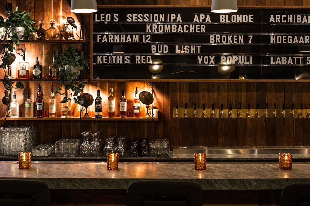 Léos Taproom | 5924 Bd des Grandes-Prairies, Saint-Léonard, QC H1P 1A2, Canada | Phone: (514) 329-5347