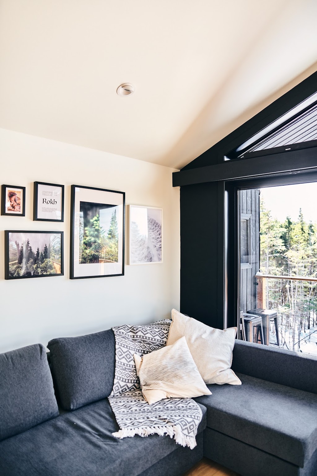 Le Rokh | 19 chemin du Lynx, Lac-Beauport, QC G3B 0C9, Canada | Phone: (418) 473-6542