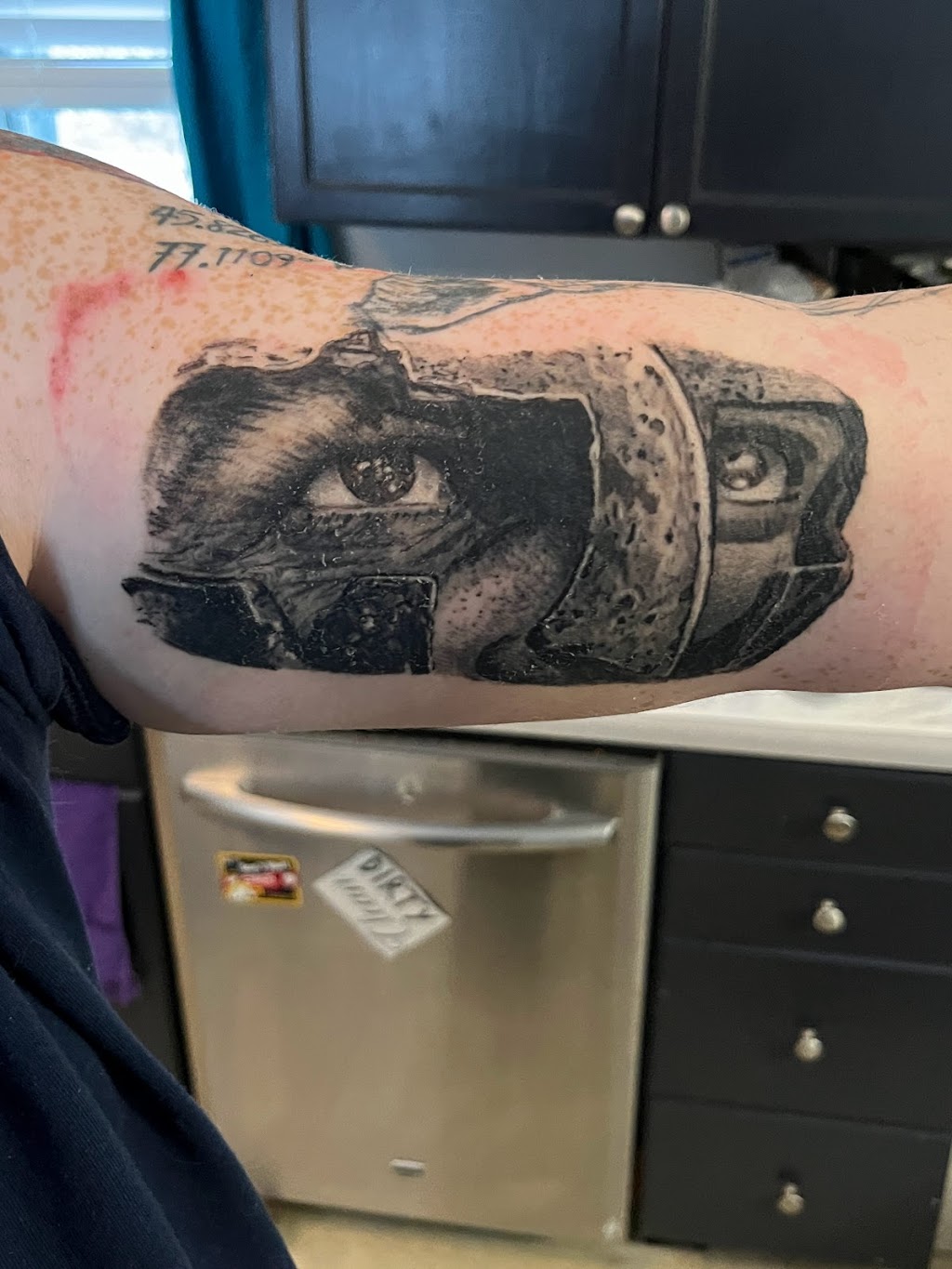 Maverence Tattoo | 57 Ottawa St, Chalk River, ON K0J 1J0, Canada | Phone: (204) 891-0132