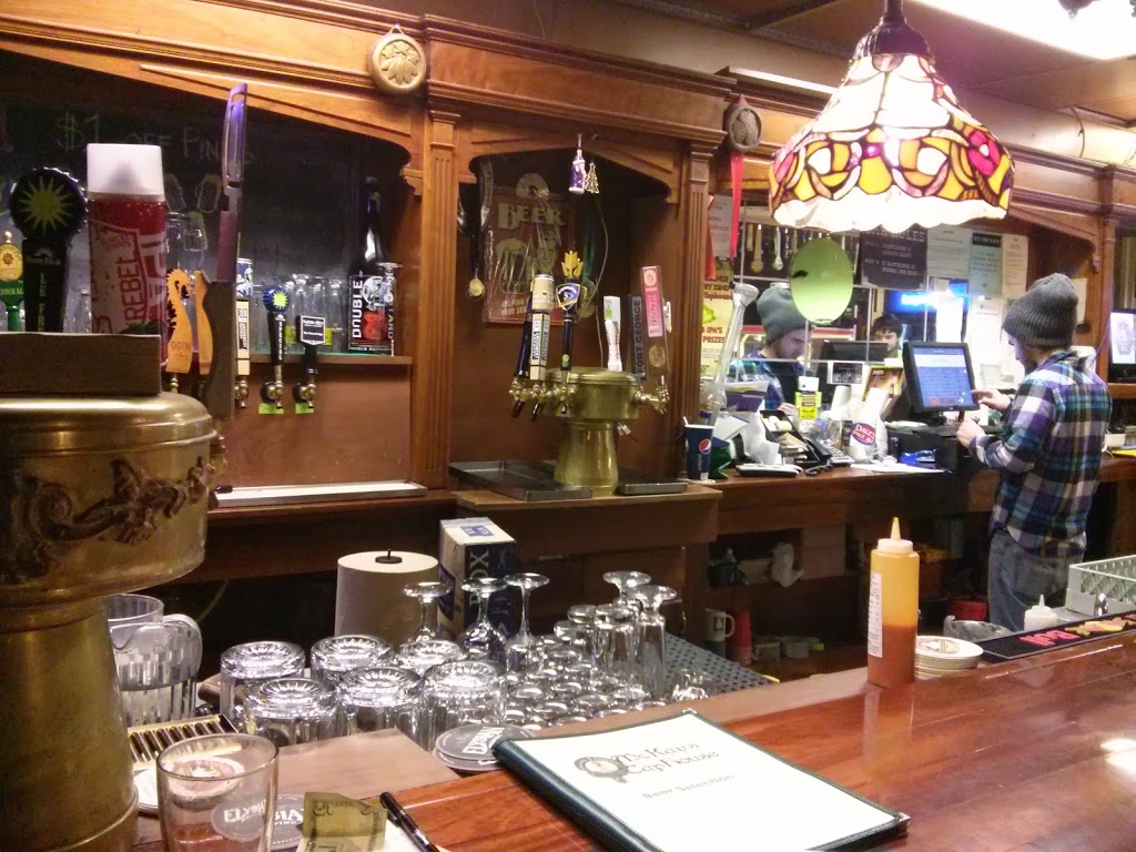 McKays Taphouse | 1118 E Maple St, Bellingham, WA 98225, USA | Phone: (360) 647-3600