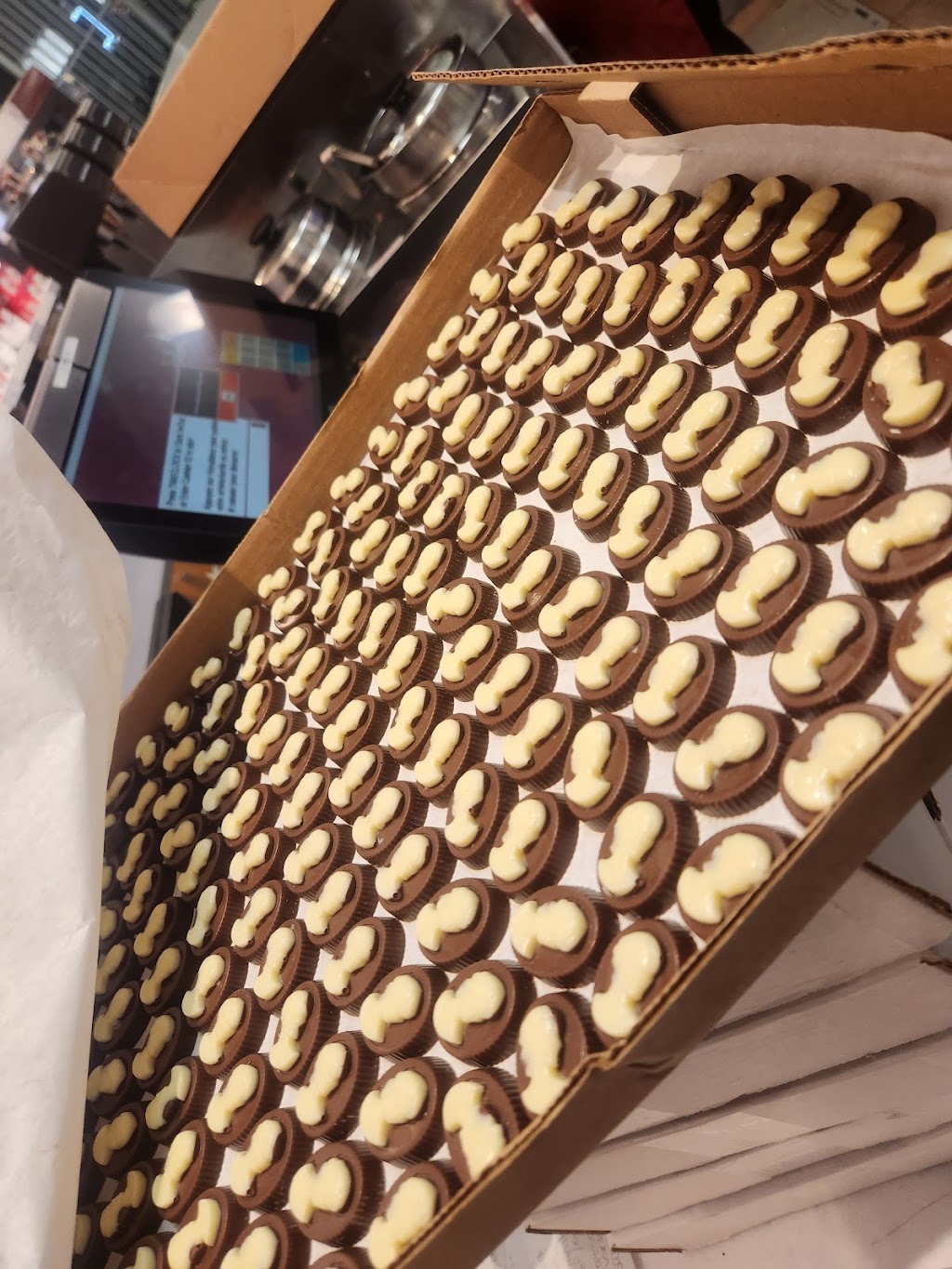 Laura Secord (Promenades Drummondville) | 755 Bd René-Lévesque, Drummondville, QC G1S 1T3, Canada | Phone: (819) 803-0042