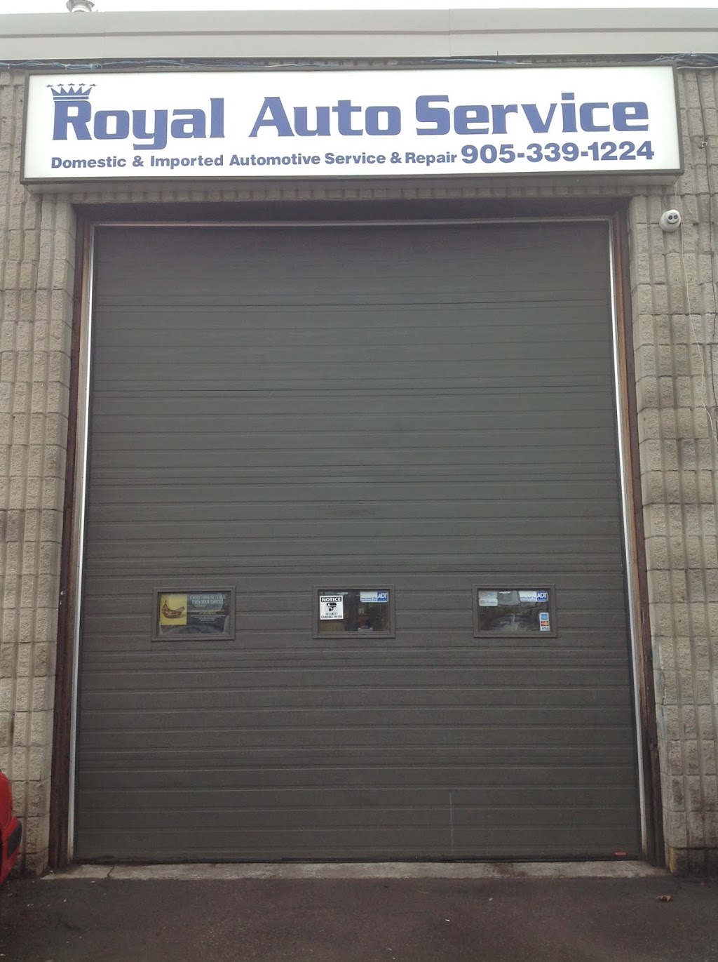 Royal Auto Service | 2245 Royal Windsor Dr, Oakville, ON L6J 7X8, Canada | Phone: (905) 339-1224