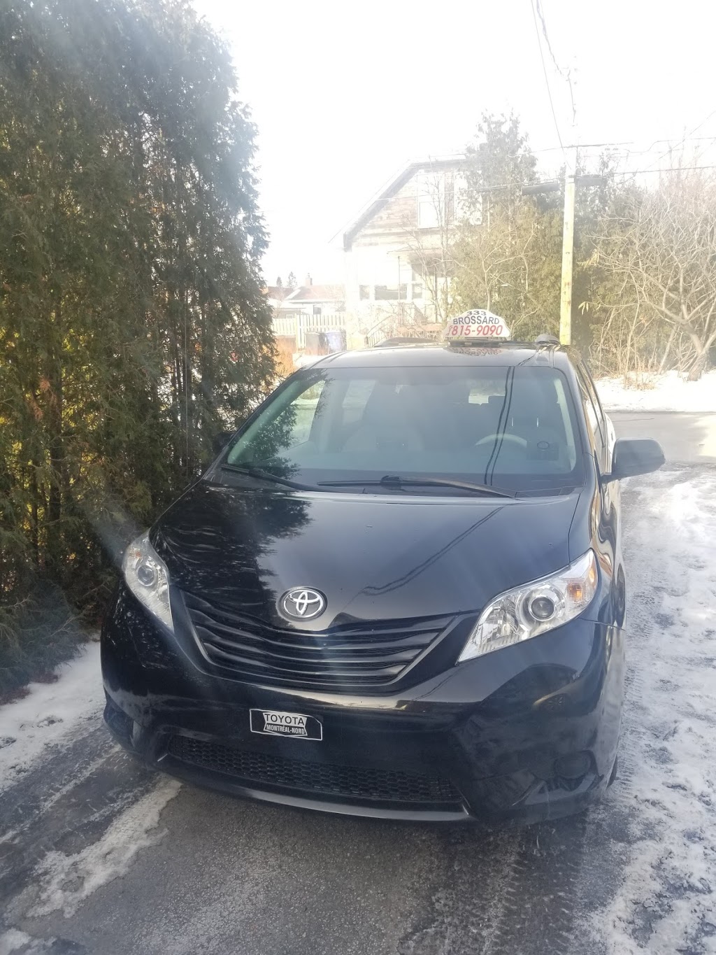 Taxi Bookit | 5900 Boulevard Marie-Victorin, Brossard, QC J4W 1A2, Canada | Phone: (514) 444-8080