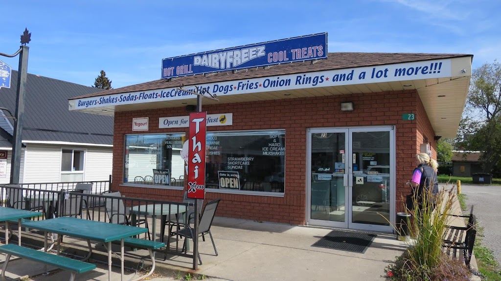 Dairy Freez & Grill | 23 Bay St, Barrys Bay, ON K0J 1B0, Canada | Phone: (613) 756-7116