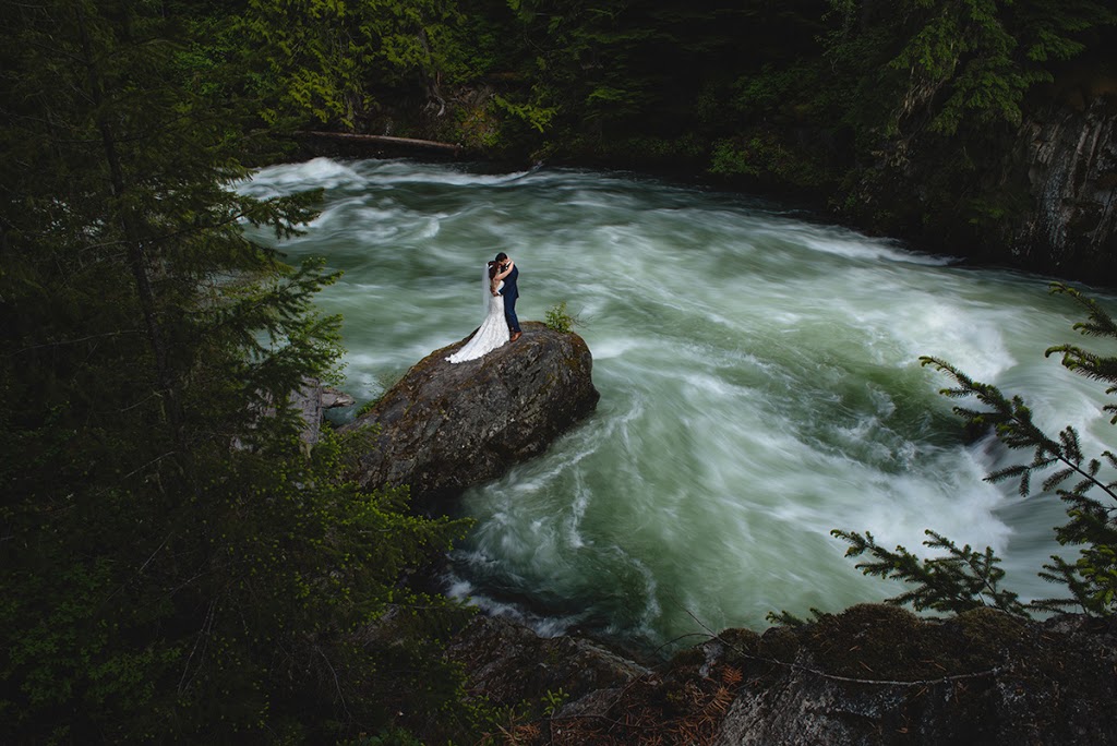 Weddings by Bluebird | Crazy Canuck Dr, Whistler, BC V0N 1B9, Canada | Phone: (778) 866-2343