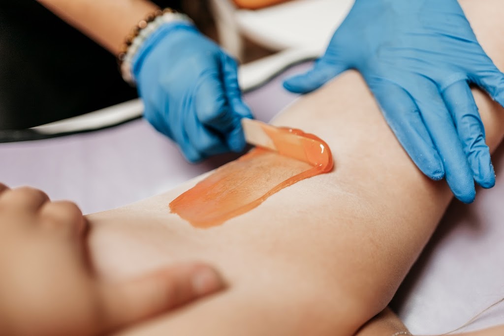 Tropix Gal Wax Studio - Huntclub | 224 Hunt Club Rd #5, Ottawa, ON K1V 1C1, Canada | Phone: (613) 400-2138