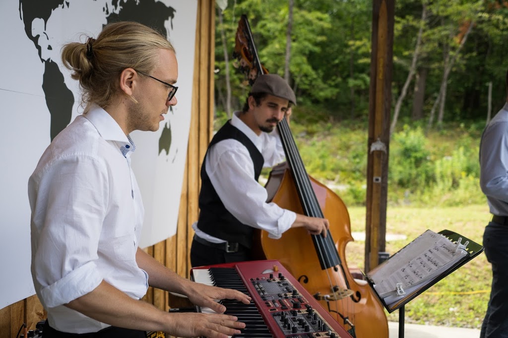 Wedding Music Planning | 13 Rue Agincourt, Kirkland, QC H9J 2K3, Canada | Phone: (514) 451-6549