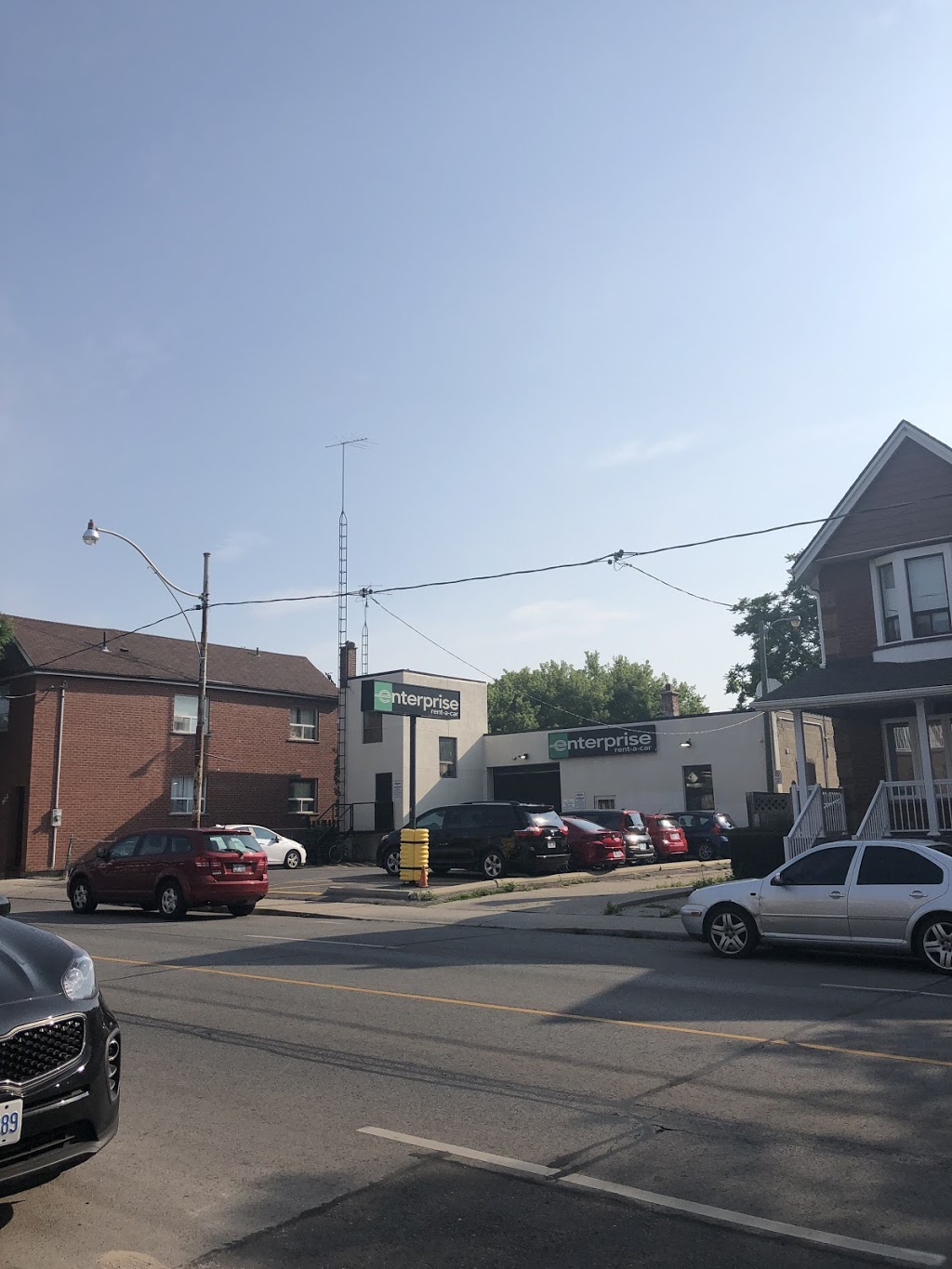 Enterprise Rent-A-Car | 947 Dovercourt Rd, Toronto, ON M6H 2X6, Canada | Phone: (416) 536-6488