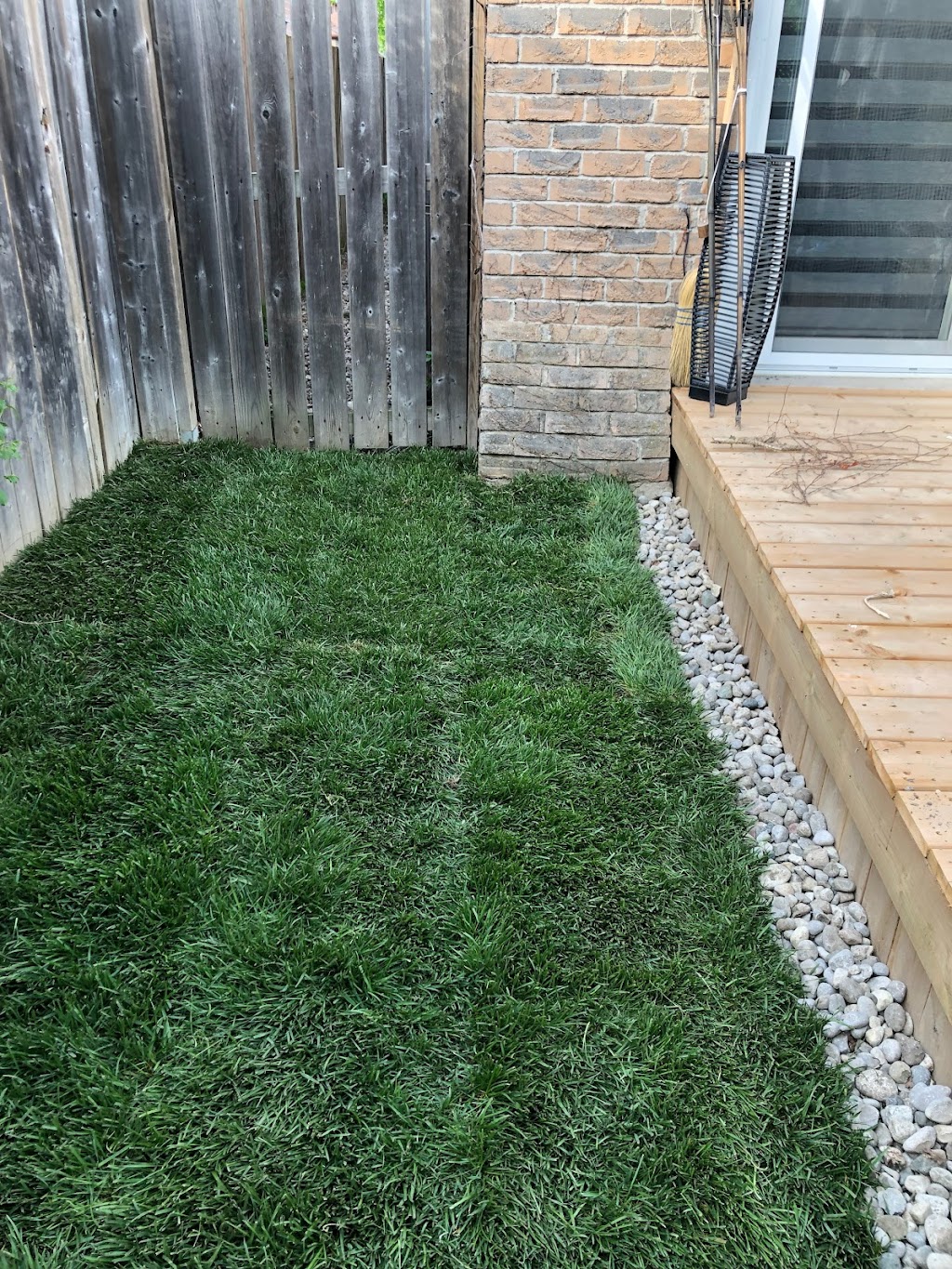 Fluidscape landscaping | 233 Phillip Murray Ave, Oshawa, ON L1J 1G8, Canada | Phone: (647) 268-1416