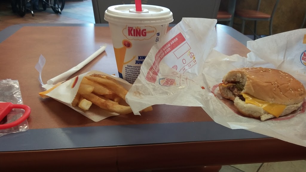 Burger King | 1430 McPhillips St, Winnipeg, MB R2V 3C5, Canada | Phone: (204) 987-8423