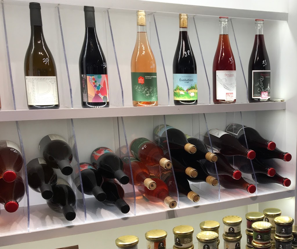 Bowen Café Boutique Buvette | 2387 Chem. du Parc, Orford, QC J1X 7A2, Canada | Phone: (514) 771-6175