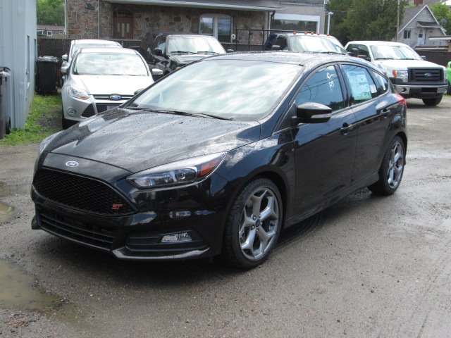 Machabee Automobiles | 7315 Boulevard du Curé Labelle, Labelle, QC J0T 1H0, Canada | Phone: (819) 686-2351