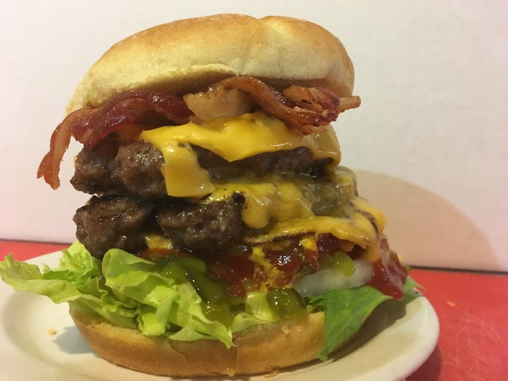 JRS Family Restaurant | 390 Turnberry St, Brussels, ON N0G 1H0, Canada | Phone: (519) 887-6951
