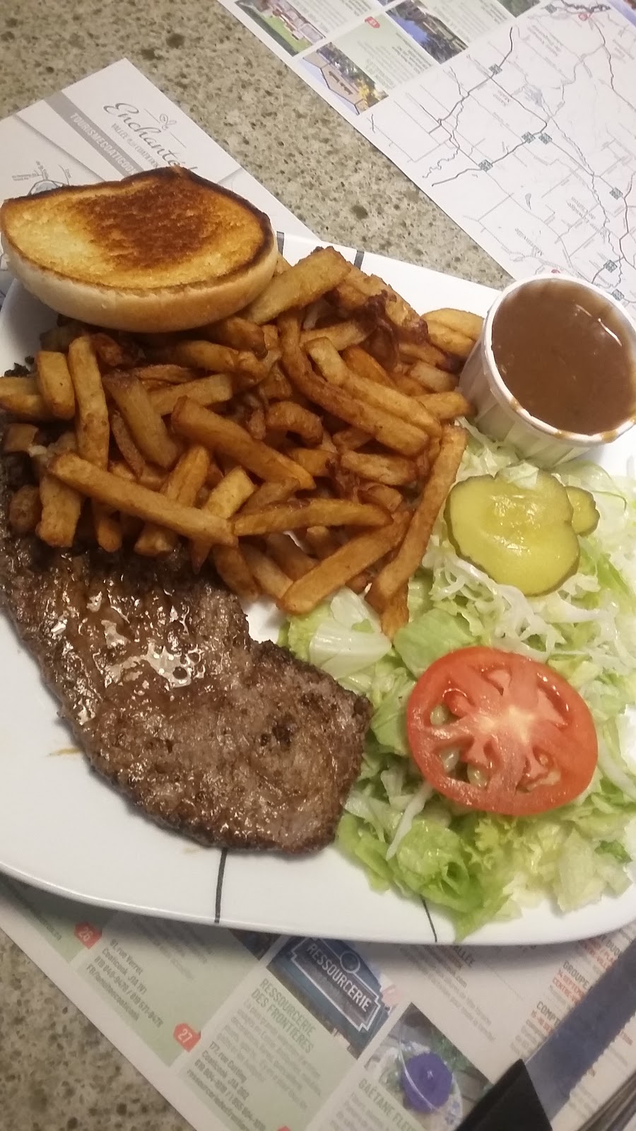 Woods snack bar | 1151 Rue Main, Ayers Cliff, QC J0B 1C0, Canada | Phone: (819) 838-1622