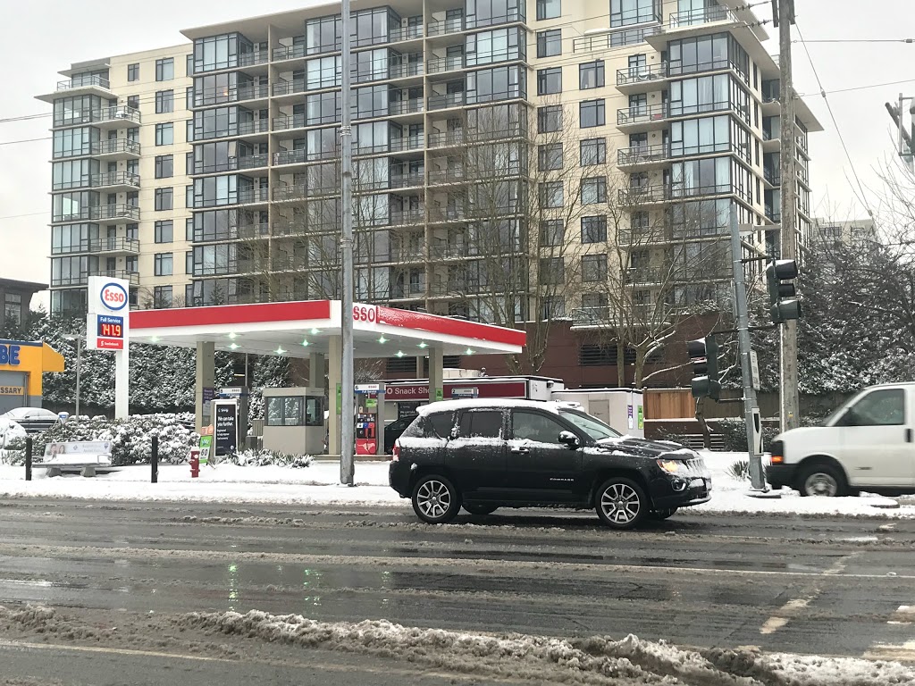 Esso | 9100 Westminster Hwy, Richmond, BC V6X 1B1, Canada | Phone: (604) 821-1569