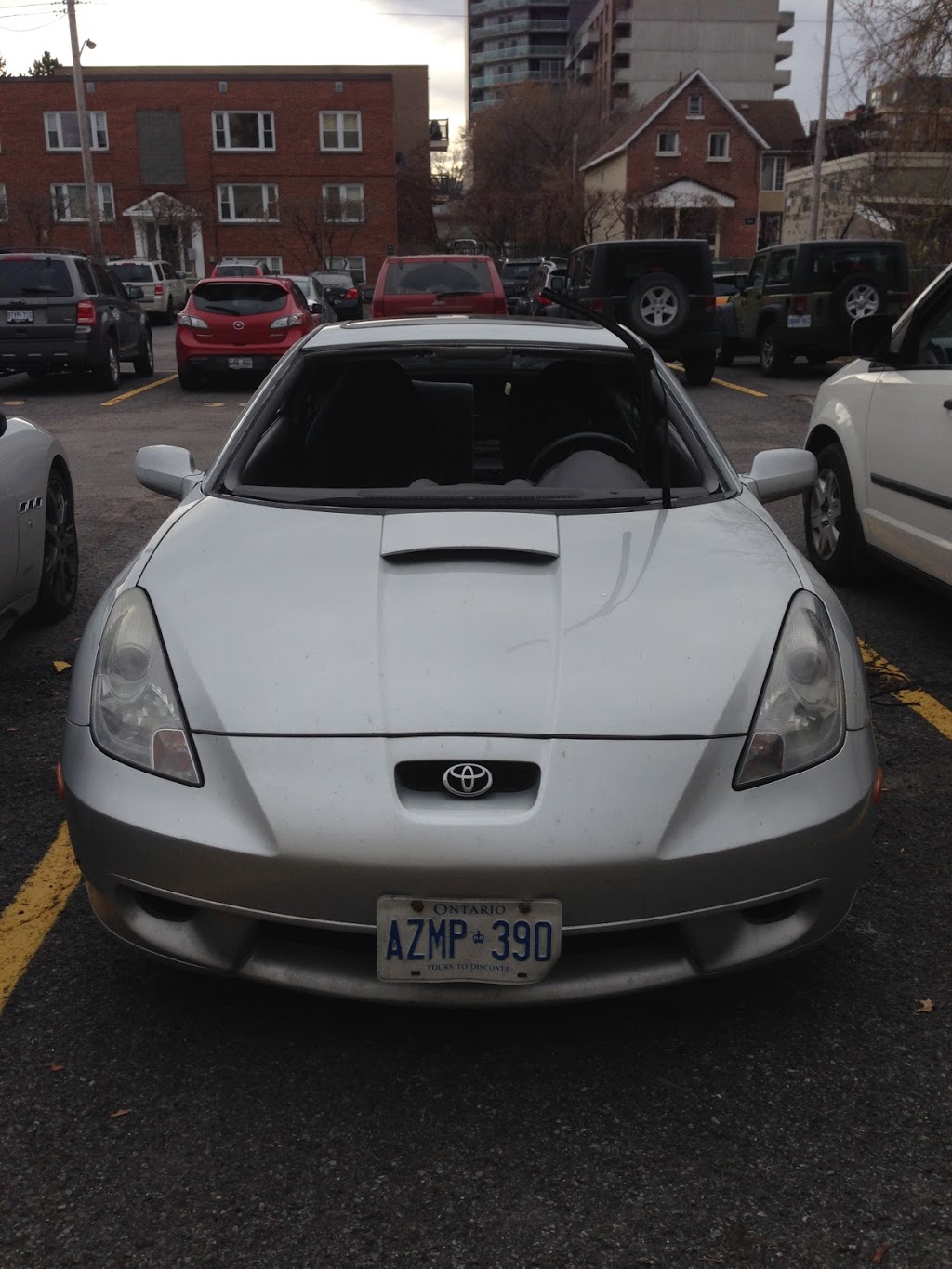 RoadRunner Auto Glass | 393 Gerry Lalonde Dr, Ottawa, ON K4A 0X2, Canada | Phone: (613) 316-2131