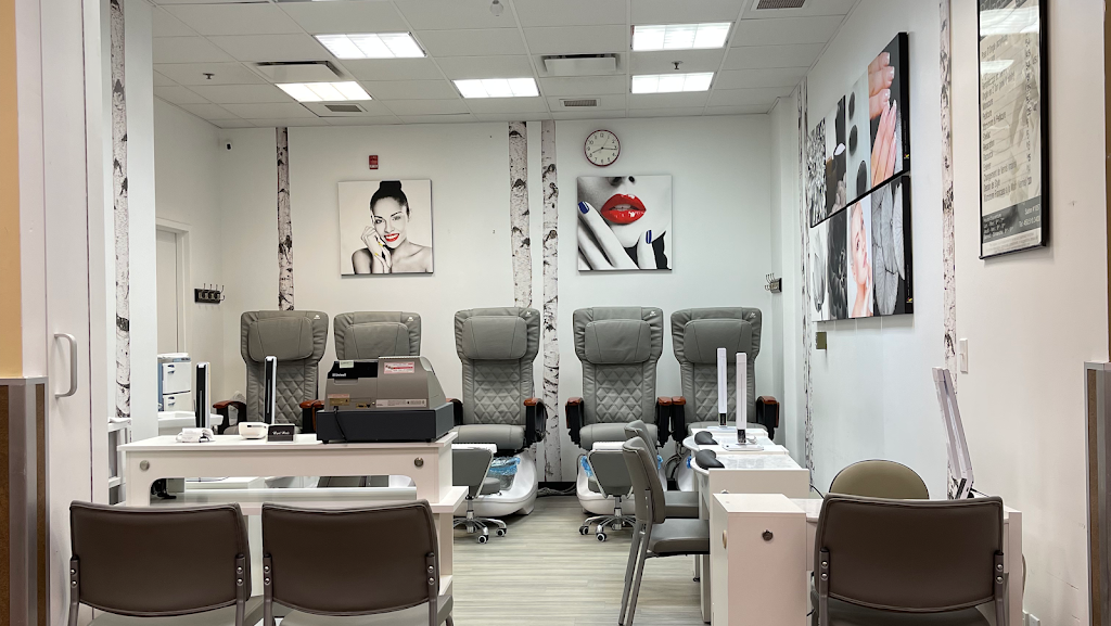 Ongles Regal | 3050 Bd de la Gare, Vaudreuil-Dorion, QC J7V 0H1, Canada | Phone: (450) 510-3400