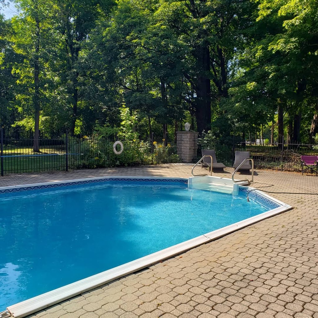 Nevis Estate | 61 Drummond St W, Perth, ON K7H 2K5, Canada | Phone: (613) 326-0017