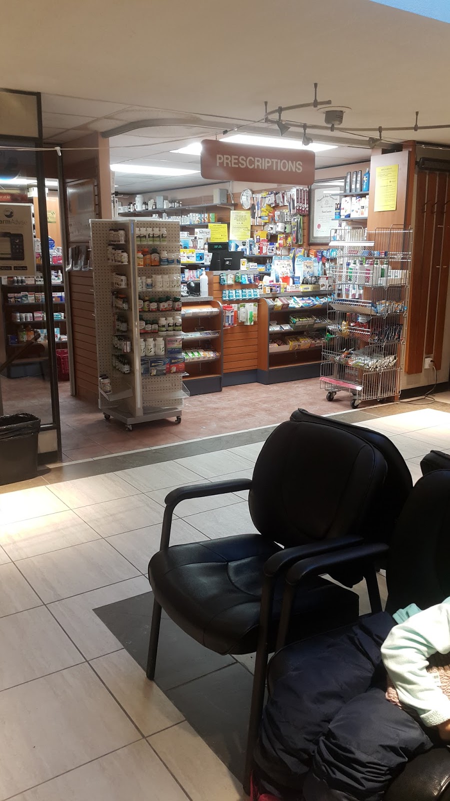 Erindale Medical Centre & Pharmacy | 1101 McBride Ave, Mississauga, ON L5C 1M6, Canada | Phone: (905) 270-4020