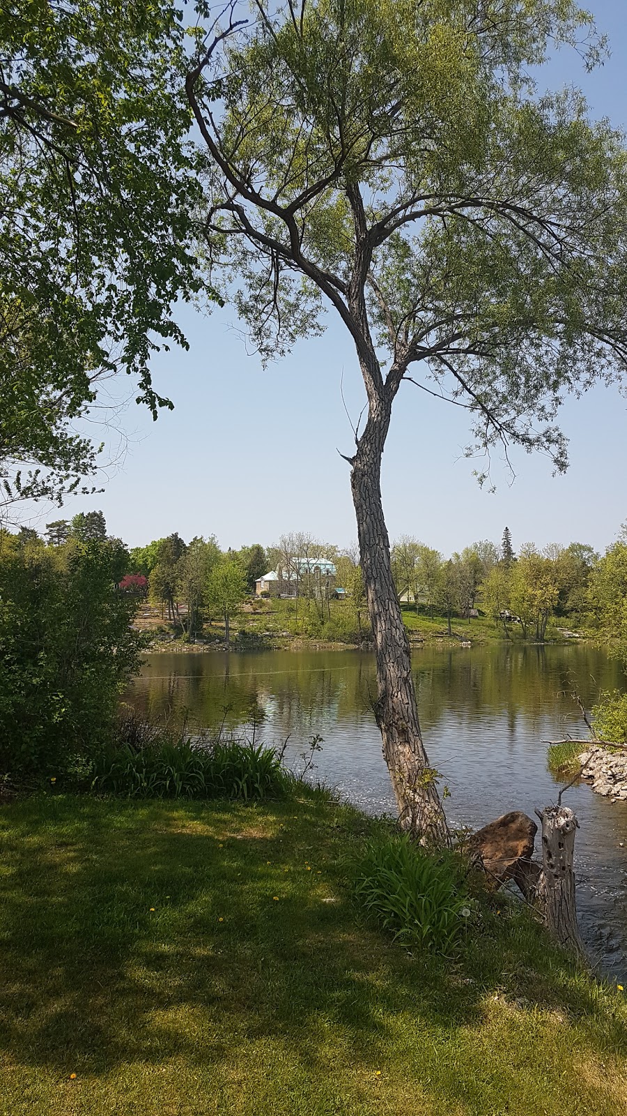 Millfall Condominiums | 1 Rosamond St E, Almonte, ON K0A 1A0, Canada | Phone: (613) 256-4278