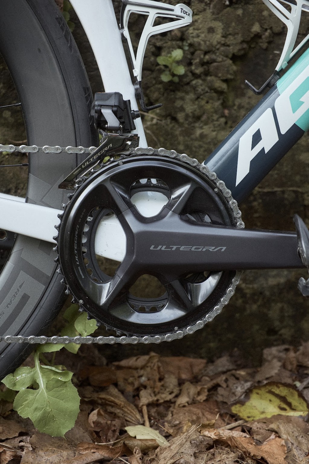 Aquila Cycles | 151 Robinson St, Oakville, ON L6J 7N3, Canada | Phone: (905) 815-2100