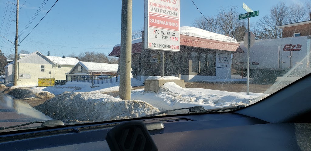 Nicks Chicken House & Pizzeria | 450 Pembroke St E, Pembroke, ON K8A 3L2, Canada | Phone: (613) 735-5332