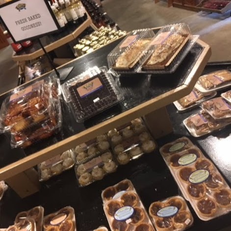 Hewitts Farm Market & Bakery | 3331 Town Line, Coldwater, ON L0K 1E0, Canada | Phone: (705) 325-3000